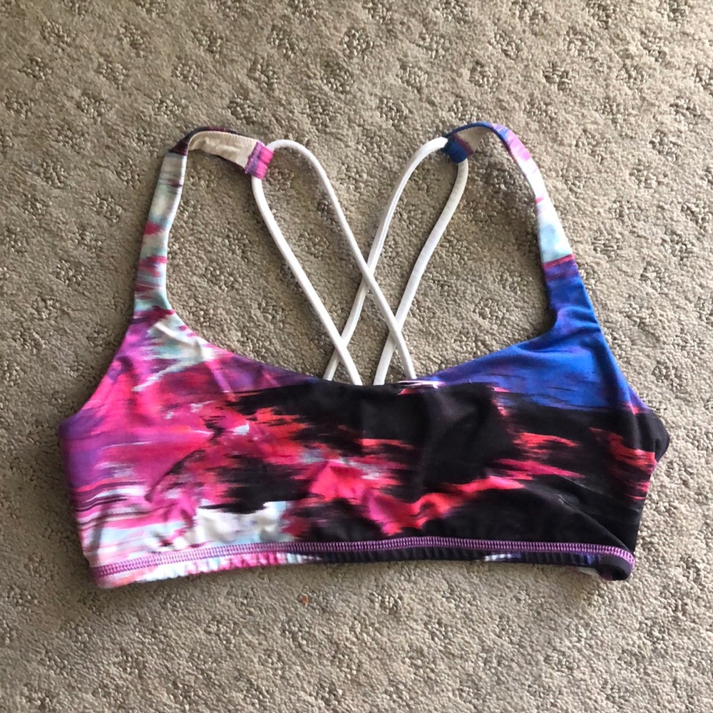 Lululemon sports bra